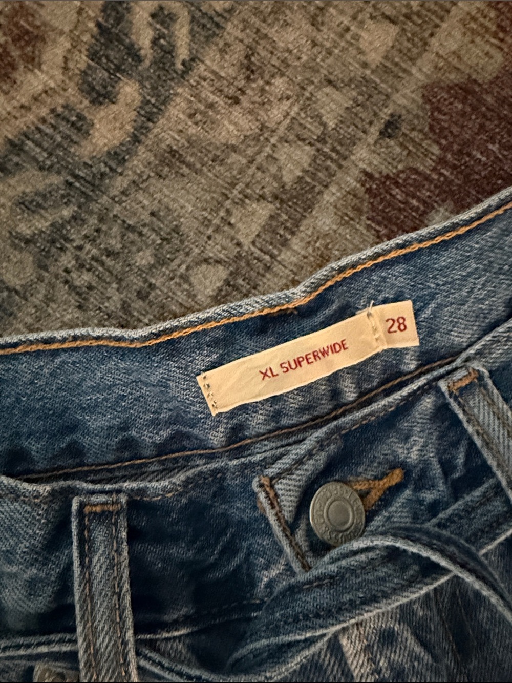 LEVIS XL Superwide Women's Jeans in Medium Blue - Picture 3 of 5